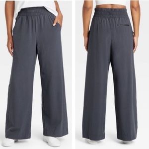 All In Motion High Rise Wide Leg Pants NWOT Sz M